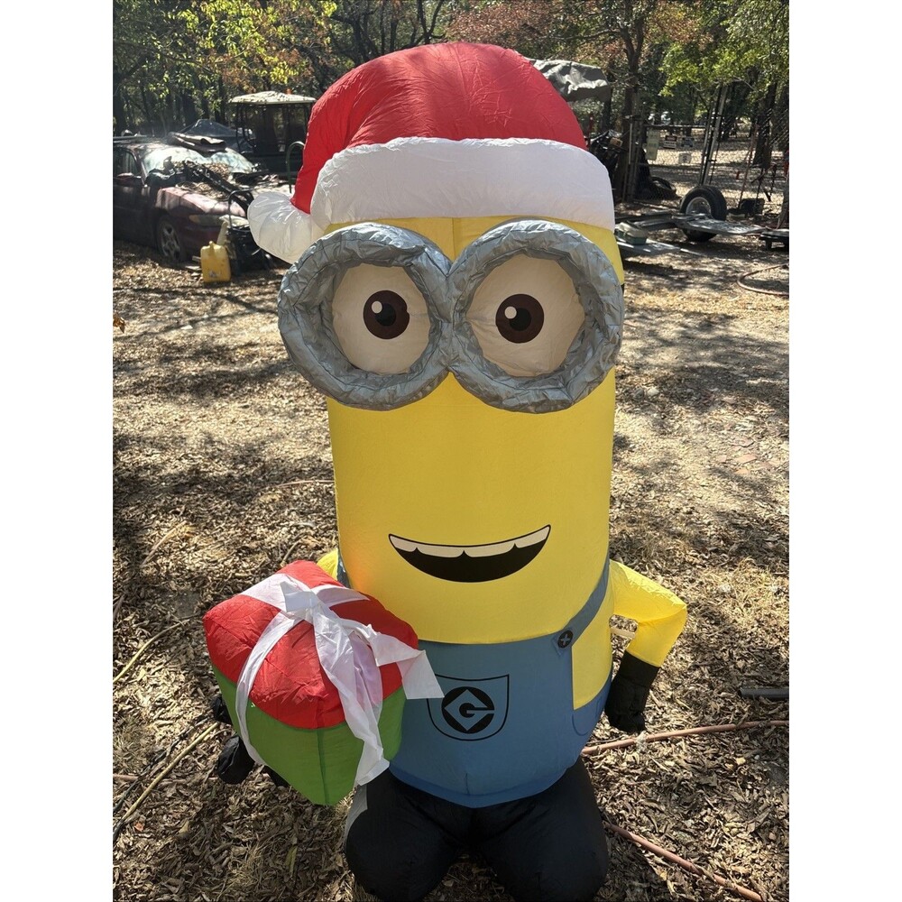Gemmy 5-ft Lighted Minion Christmas Inflatable